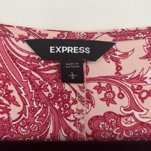 Express Blouse - Picture 2 of 4